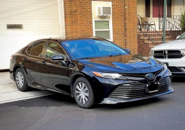 TLC Car Market - 2019 Toyota Camry Hybrid FOR RENT